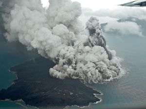 Sejak 22 Desember, Gunung Anak Krakatau Alami Letusan Surtseyan
