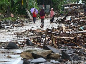 Putin hingga Ozil Sampaikan Duka untuk Korban Tsunami Selat Sunda