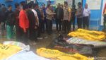 Bikin Pilu! Kantong Mayat Korban Tsunami Berderet di Puskesmas Carita
