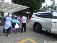 Korban Tsunami Rombongan PLN Terus Berdatangan di RS Puri Cinere