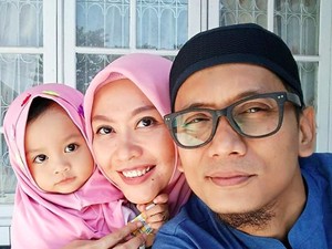 Bani Basis Seventeen Korban Tsunami, Si Ayah Teladan