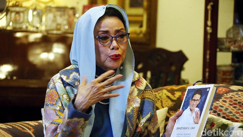 TKN Sindir Sandi Bawa Ibu ke Politik, Ketum PAN: Namanya Ibu Sayang Anak TKN Sindir Sandi Bawa Ibu ke Politik, Ketum PAN: Namanya Ibu Sayang Anak
