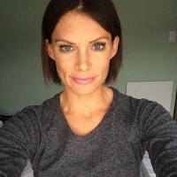 Karena kecelakaan tersebut, karier wanita yang menikahi stuntman top Inggris David Grant itu harus berakhir. Foto: Instagram @olivia_stunts