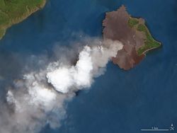 Melongok Wajah Anak Krakatau dari Antariksa