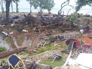 Panggung Seventeen Hanya 3 Meter dari Bibir Pantai Tanjung Lesung