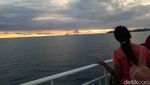 Foto Anak Krakatau 3 Jam Sebelum Tsunami, Asap Membubung Tinggi