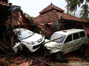 Cara Tepat Tangani Mobil yang Terdampak Tsunami
