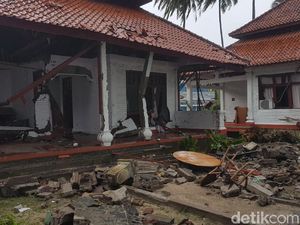 Update Korban Tsunami Anyer: 43 Orang Tewas, 584 Luka, 2 Hilang