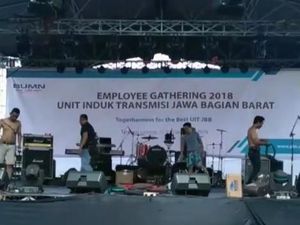 Di Acara PLN, Seventeen dan Aa Jimmy Tersapu Tsunami Anyer