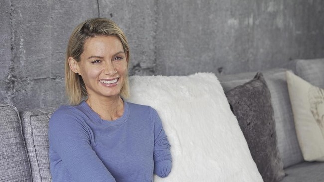 Semenjak kecelaan, Olivia Jackson menceritakan pengalaman yang hampir merenggut nyawanya itu di Instagram. Selamat tinggal tanganku yang layu, selamat datang puntung. Bukan sesuatu yang aku rencanakan tapi aku hanya akan menerima apa yang aku punya dan melanjutkan hidup. Beruntung aku punya tim pendukung hebat di belakangku, tulisnya dalam sebuah postingan. Foto: Instagram @olivia_stunts