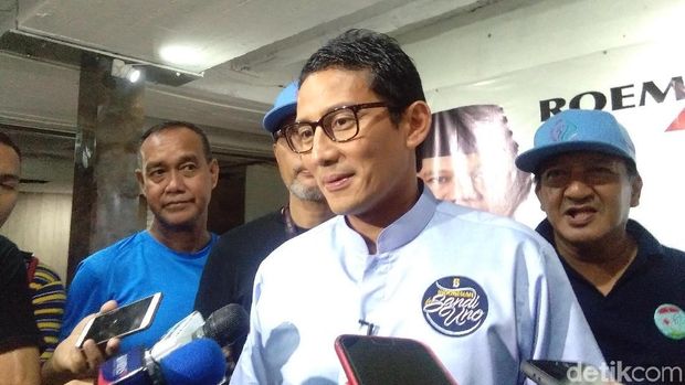 Sandiaga / 