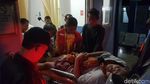 Foto: Korban Tsunami Anyer Dievakuasi ke Puskesmas