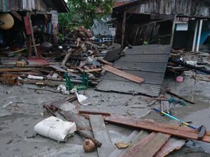 Korban Meninggal Akibat Tsunami Lampung Jadi 44 Orang