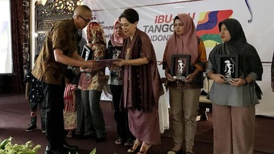 Penghargaan untuk 10 Wanita Tangguh di Hari Ibu