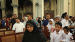 Sejuknya Kunjungan Keagamaan Menyatukan Perbedaan di Katedral