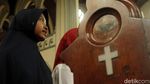 Sejuknya Kunjungan Keagamaan Menyatukan Perbedaan di Katedral