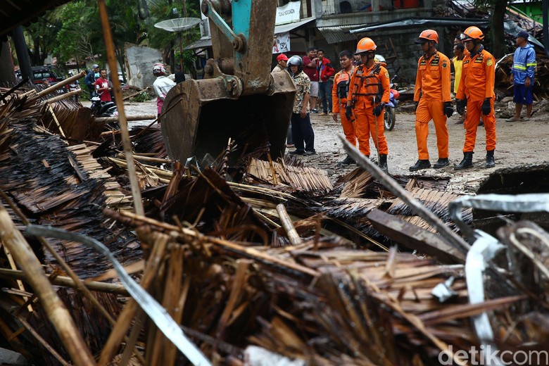 Update Data Korban Tsunami Selat Sunda: 281 Tewas, 1.016 Luka Update Data Korban Tsunami Selat Sunda: 281 Tewas, 1.016 Luka