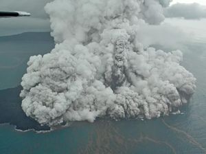 Terungkap! Dentuman Misterius Dipastikan Suara Erupsi Anak Krakatau
