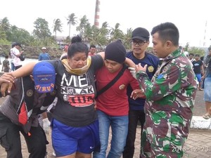 Seorang Wisatawan Pulau Sangiang Hilang Tersapu Tsunami