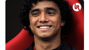 Mantann pemain MU Rafael Da Silva pun ikut bergembira dengan keberhasilan MU bikin lima gol. (Foto: Internet/Twitter)