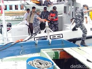 TNI Kerahkan 3 Kapal untuk Evakuasi Korban Tsunami Anyer