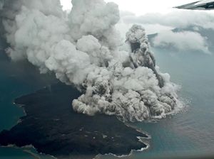Selidiki Tsunami, Para Ahli akan Survei Gunung Anak Krakatau
