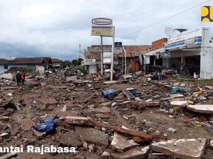 164 Orang Tewas dan 3.050 Mengungsi Akibat Tsunami di Pandeglang
