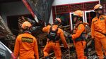 Alat Berat Diturunkan di Lokasi Terdampak Tsunami Anyer