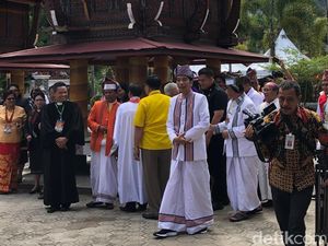 Ucapkan Natal, Jokowi Kirim Pesan Damai dari Tana Toraja