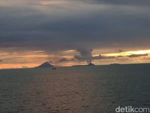 Warga Lampung Dengar Dentuman Keras Dini Hari Tadi