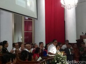Anies Akhiri Kunjungan Malam Natal di Gereja Immanuel Gambir