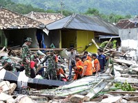 Pemerintah Kebut Penanganan Pasca Tsunami Anyer dan Lampung