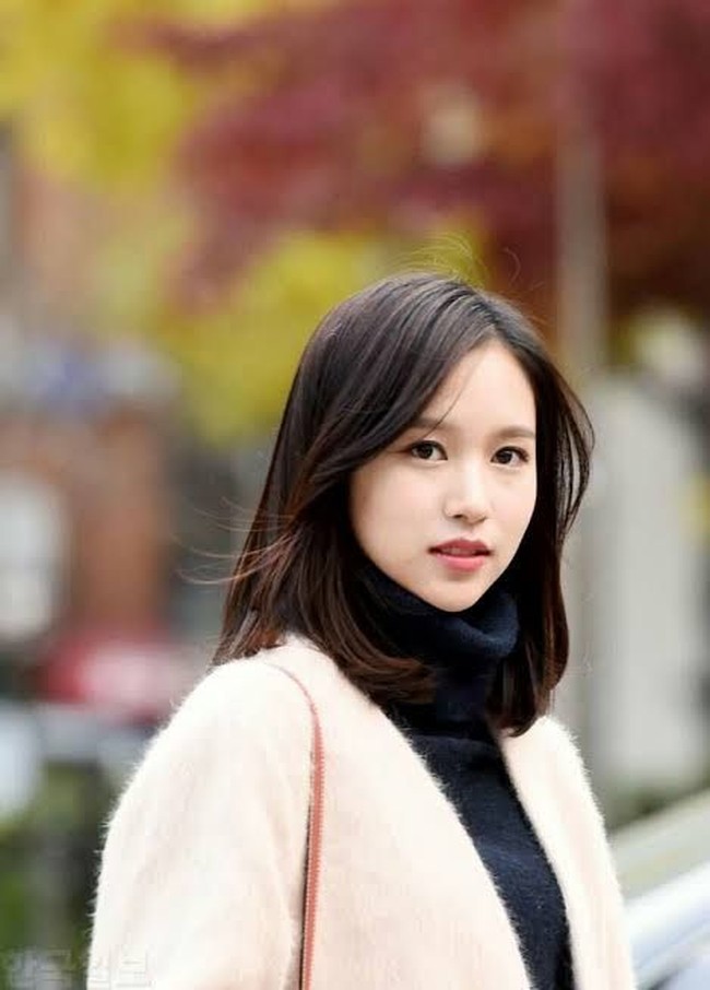 Salah satunya, Mina membuat topi rajut yang akan didonasikan, sebagai bagian dari kampanye kewaspadaan penyakit pada balita. Foto: Dok. Instagram