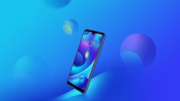Xiaomi Play hadir dengan layar 5,85 inch dengan resolusi Full HD.  Foto: Sohu