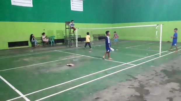 Begini Aktivitas Warga Labuan di Posko Bencana Tsunami 