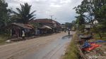 Puing Berserakan, Begini Kondisi Pantai Carita Pagi Ini