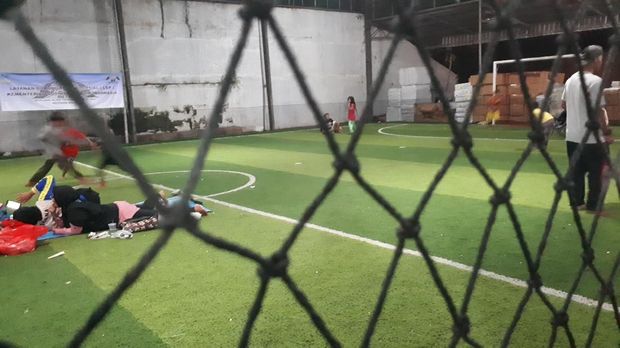 Begini Aktivitas Warga Labuan di Posko Bencana Tsunami 