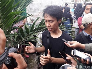 Sejumlah Musisi Iringi Pemakaman Bani Seventeen