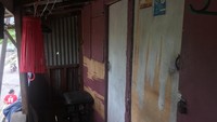 Aliyah itu anak saya, tinggal di atas itu ngontrak. Kayaknya itu nggak benar soalnya. Aliyah itu di rumah terus mana punya mobil, orang susahkan, duitnya juga dari mana mobil pasti kredit pasti bayar kayaknya nggak percaya punya mobil,  kata Aya saat ditanya soal Aliyah sebagai memilik mobil dan menunggak pajak. (Foto: Ibnu Hariyanto-detikcom)