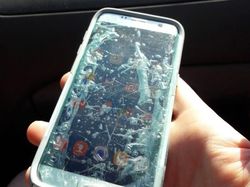 Lucunya Para Orang Tua Gunakan Teknologi