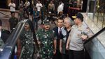 Momen Panglima TNI dan Kapolri Pastikan Misa Natal Berjalan Aman