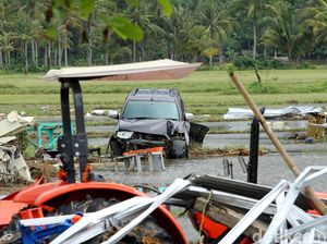 Mobil Terendam Tsunami, Ini Estimasi Biaya Bersihkan Interiornya