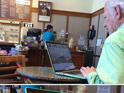 Lucunya Para Orang Tua Gunakan Teknologi