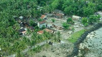 BMKG memastikan tsunami Selat Sunda yang melanda Banten dan Lampung disebabkan longsor ke laut akibat erupsi Gunung Anak Krakatau. 