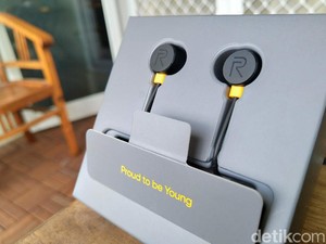 Realme Buds, Earphone Nge-bass Harga Rp 80 Ribuan