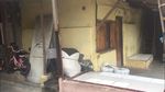 Potret Rumah Berdinding Seng Alamat Pemilik Porsche Cayman
