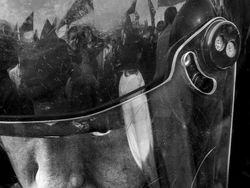 Karya Jawara Kontes Foto Hitam Putih yang Menyentuh