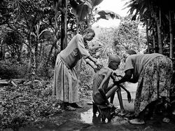 Karya Jawara Kontes Foto Hitam Putih yang Menyentuh
