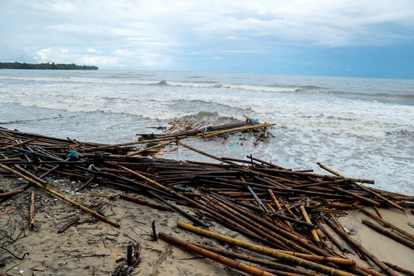 Kondisi Pantai Carita 2 Hari Pasca Tsunami