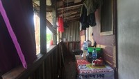 Samsat Jakbar menduga Aliyah meminjamkan KTP kepada pemilik asli mobil Porsche. Diduga si pemilik asli mobil itu meminjam KTP untuk menghindari pajak progresif. Suami Aliyah yang bernama Andi juga diduga meminjamkan KTP karena terdata sebagai pemilik Jaguar yang sudah melunasi pajak. (Foto: Ibnu Hariyanto-detikcom)